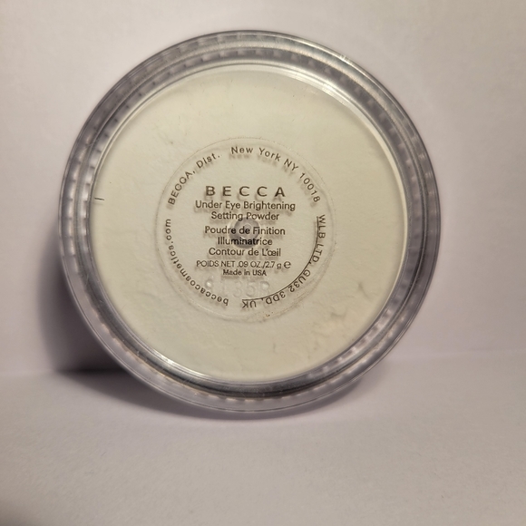 Becca cosmetics, Under Eye Brightening Setting Powder - Picture 2 of 6